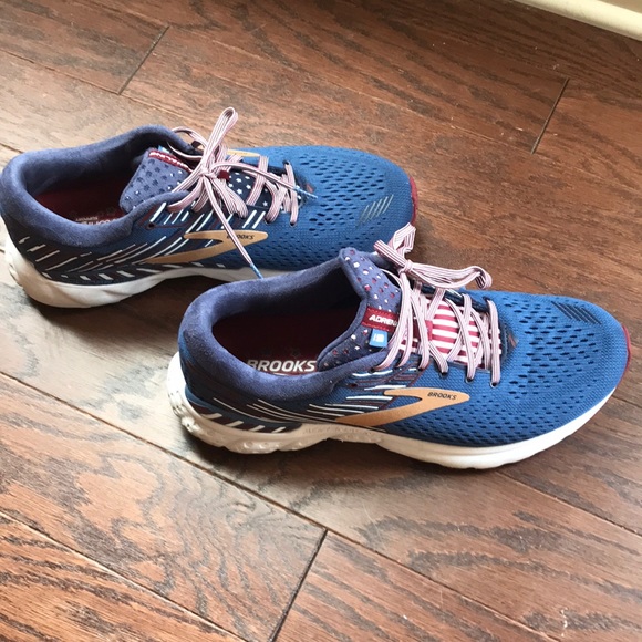 brooks old glory shoes